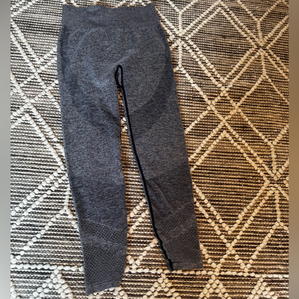 Victoria's Secret PINK Blue Marl seamless leggings/ woman’s size M great cond